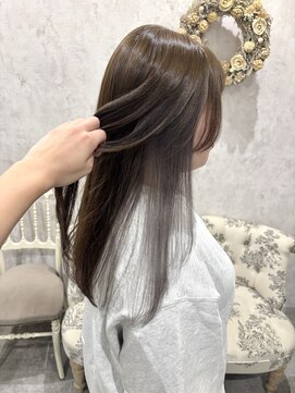 ディーヴァヘアーエズ(DIVA hair Eze) ◎ロングレイヤー×透明感シルバーカラー