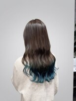 ビスカーム 浦和店(Vis calm)&nbsp;【浦和 髪質改善】ターコイズブルー裾カラー×ツヤロング