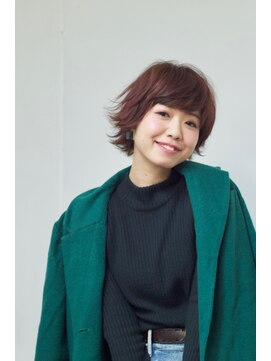 ゼムヘアーワークス(THEM HAIR WORKS) ディープレッド外ハネショート