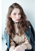 大人可愛いラフウェーブナチュラルベージュカラー30代40代