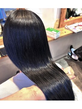 アルーシェ 新宿店(Alushe) ブルーブラック×髪質改善