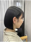 ボブ×ダークカラー