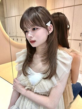 グロー 大宮(GLROW) 韓国　レイヤーカット　ハイレイヤー　ベージュカラー