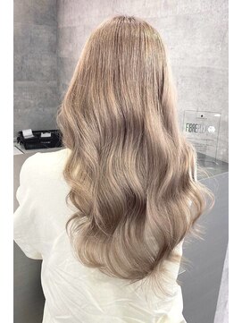 スライバイリアオオサカ(Sly By Ria OSAKA) ミルクティーベージュ【梅田】【大阪】