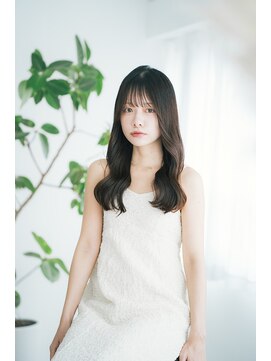 クレス 早宮店(CLESC') 暗髪ツヤカラーで大人可愛いロングスタイル