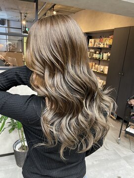 サニー 渋谷(SUNNY) バレイヤージュ、ハイライト、レイヤーロング、グレーベージュ