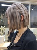 渋谷ブリーチカラータッセルボブ顔周りレイヤー切りっぱなしボブ