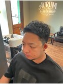 アップバンク動きのあるショートスタイル