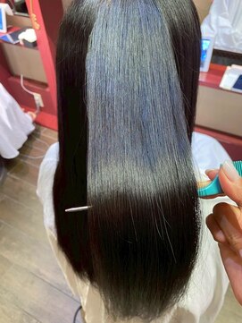 ジュリアンマーラ(Julien Mara) 髪質改善ストレート/艶感ブラック/サラ艶ロングヘア/暗髪/美髪