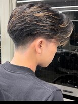 ニコ トウキョウ ロジック(nico TOKYO Logic)&nbsp;センターパートニュアンスパーマ曲がる縮毛矯正