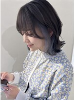 エル セルカ 高田馬場(el CERCA) さりげない可愛さ♪外ハネボブレイヤー×シルバーインナーカラー