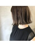 切りっぱなしボブ×ハイライトグレージュ