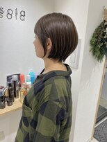ソラ(sola)&nbsp;耳かけ丸みボブ