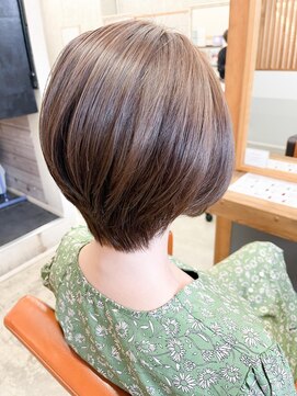 ユッカ エルア 武庫之荘南口(YUCCA elua) エルア角床大人かわいいショートボブ