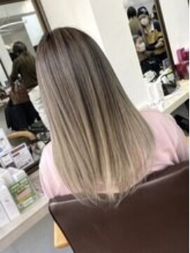 ユートピア(U topia) バレイヤージュ/ハイライト/ショコラベージュ/アッシュカラー