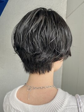 スー 渋谷(suu) ゆるふわパーマショートミニボブ切りっぱなしボブショートボブ