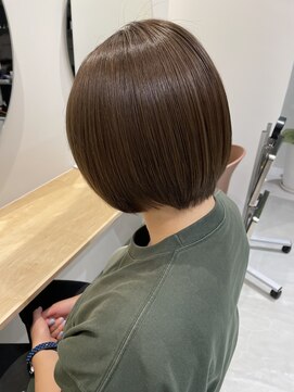 シーバイデコ(See by DECO) 艶髪ミントアッシュショートボブ