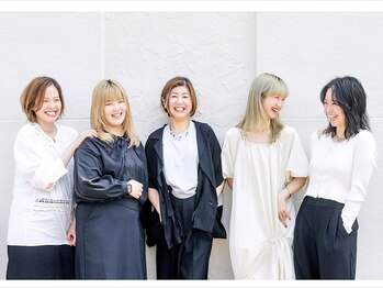 ロンタン(Longtemps)の写真/気になる最新ヘアーやファッション、メイクなど、同じ目線で楽しく話せる女性STAFF在籍―Longtemps―