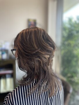 カナリア 常滑店 (Canaria) セミロング　レイヤーメッシュ