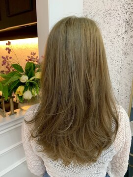 ダマーニ 表参道(DAMANI) 似合わせカット/ミディアムレイヤーカット[表参道駅]