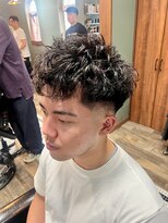 スタンドバーバー 柏(STAND BARBER)&nbsp;リバースセンターパート/ニュアンスウルフ/ダウンバング/柏