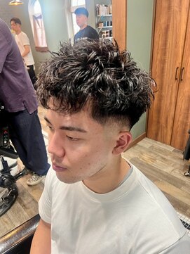 スタンドバーバー 柏(STAND BARBER) リバースセンターパート/ニュアンスウルフ/ダウンバング/柏
