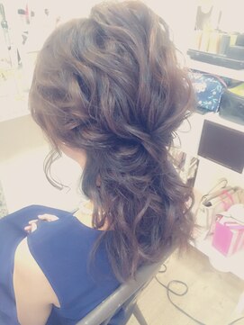 ヘアメイクアンドセットサロン リッコ(Hair make&set salon Ricco) 結婚式ルーズハーフアップ