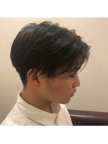 テラスグレース 横浜(TERRACE GRACE)&nbsp;前下がりセンターパート　刈り上げ