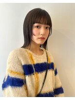 シータ(sheta) 【sheta/表参道】ミディアムレイヤーウルフボブ外はねオリーブ