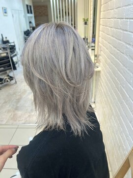 デイジー インデックスヘア 大島店(DAISY index hair) ハイトーンチタンシルバー×ウルフ「ダブルカラー」¥17400