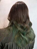 リコラックスビー 中百舌鳥(LICO LUXBE)&nbsp;レイヤーカット_インナーグリーン