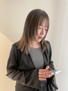 ユニコ(unico) レイヤー/顔まわりカット/ウルフ/インナー