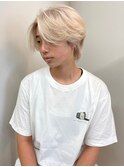 ホワイトカラー　ブリーチカラー　レイヤーカット　メンズカット