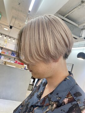 ジエクト ヴィシア(The Ect VIXIA) ミルクティーベージュ/メンズ/ハイトーン/センターパート