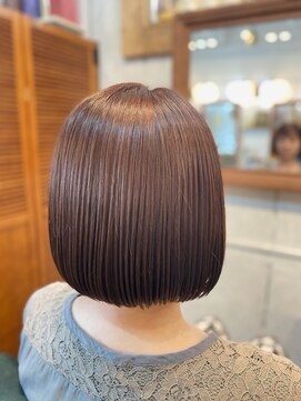 アイノベル(‘Inovel’) カット＋カラー＋oggiottoトリートメント