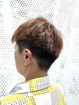 アーブ(hair and make urb) かっこいい系ツーブロ刈り上げ