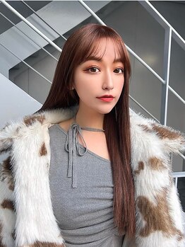 リュネル(Lunel)の写真/憧れのナチュラルストレートやクセ毛のお悩みは《Lunel》にお任せ＊髪に優しい施術で美しい仕上がりに！