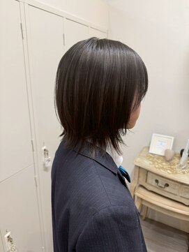 ロッカ(ROCCA) ナチュラルショートウルフ