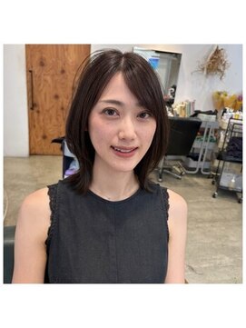 ミディアムレイヤースタイル