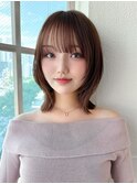 ミディアムレイヤーカットで似合わせヘア!20代に大人気!