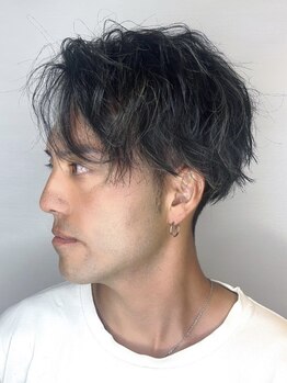 ララカ(Laraca)の写真/ビジネス/プライベートどちらも映えるスタイルをご提案。清潔感に個性と大人男性ならではの遊び心を*