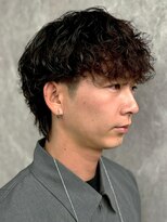 インブルーム(In Bloom)&nbsp;波巻き パーマ メンズ 短髪 ツーブロック 清潔感 束感 20代 30代