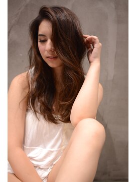 ミラバイグリーン(Mira by green) 外国人風 Relax wave