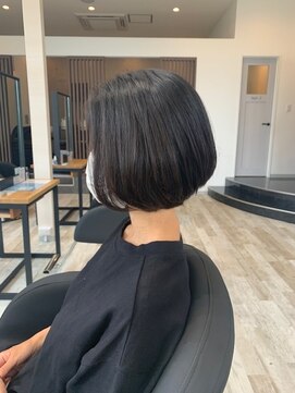 アトリエコア(Atelier Coa) 丸みショートボブ