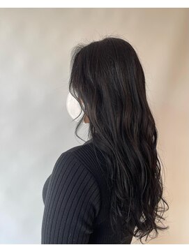 ヘアデザイン ファブロ(hair design FABRO.) 韓国ヘアー・顔周りレイヤー・ブルーブラック・大人ガーリー