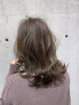 オーク ガーデン 中目黒(OAK garden) シフォングレージュ ミディアム 外ハネ くびれヘア【OAK中目黒】