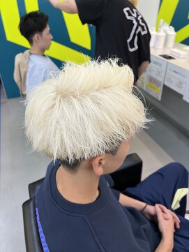 ダズルヘアラッシュ(DAZZLE hair RUSH) ホワイトカラー！