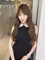 ヴェイ(VEYY.)&nbsp;韓国トレンド ウェーブヘア