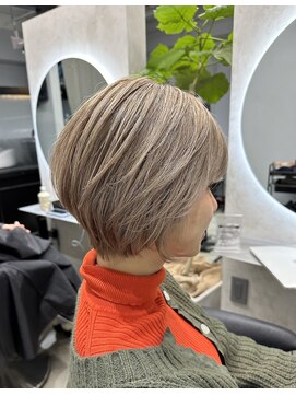 エトラ 渋谷店(etora) ハイトーンショート ショートボブ ミルクティーカラー