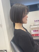 イヴォークトーキョーオーサカ(EVOKE TOKYO osaka)&nbsp;20代30代40代 ボブ 内巻き 切りっぱなし ショート